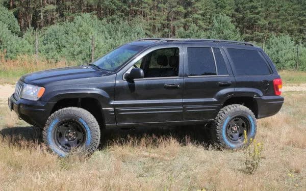 Jakie opony do Jeep Grand Cherokee WJ – uniknij błędnego wyboru