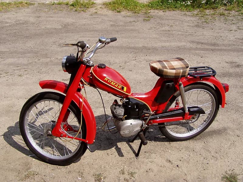 Czy motorower jest pojazdem silnikowym? Oto co musisz wiedzieć